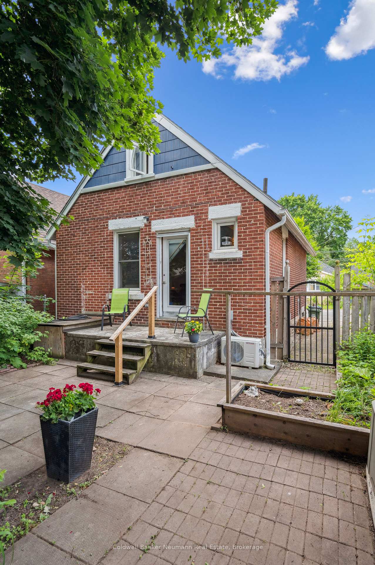 Photo 38 of 136 Kingsmill Avenue, Guelph, St. Patrick's Ward — HOMEH
