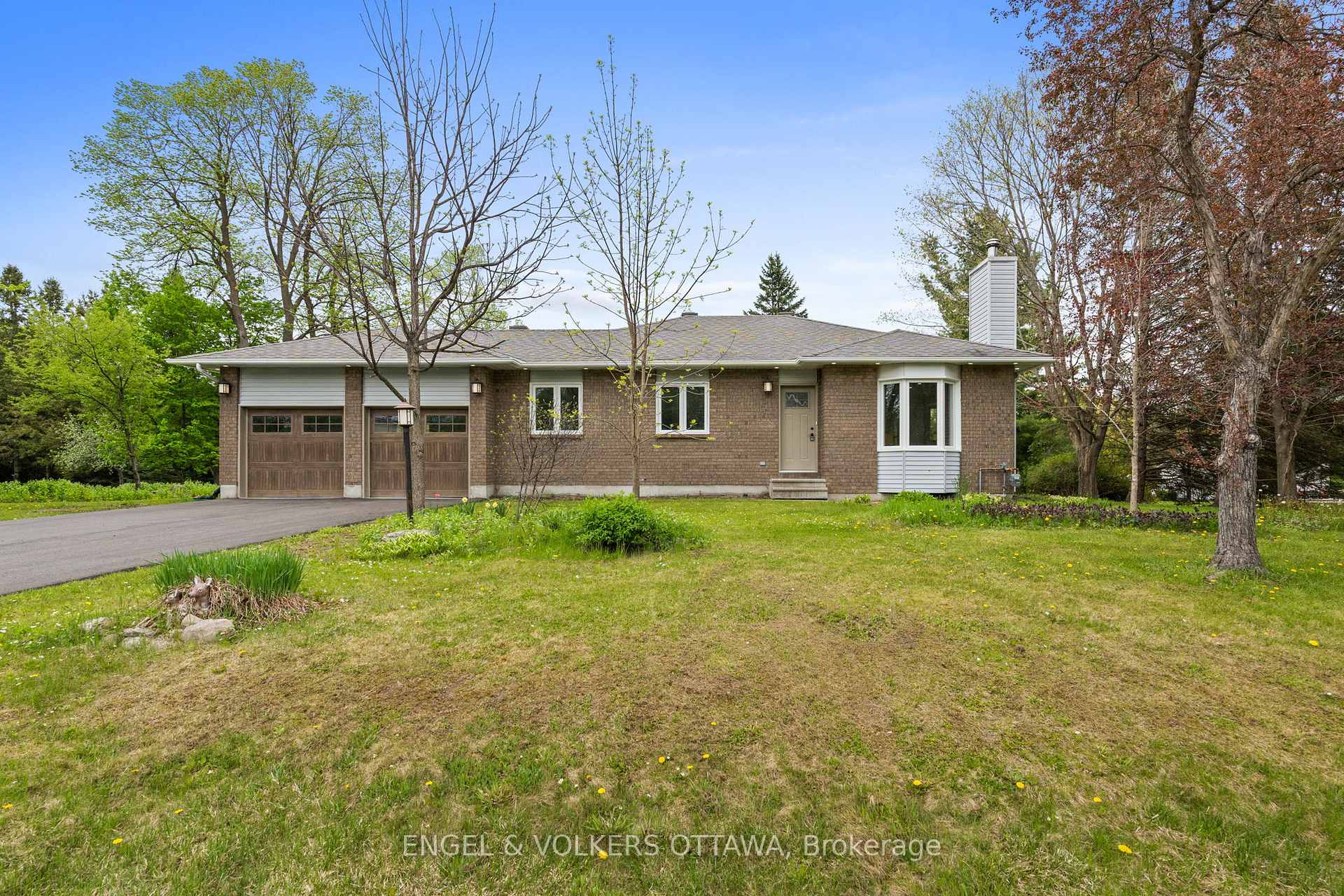 Front of 1375 Trebla Way