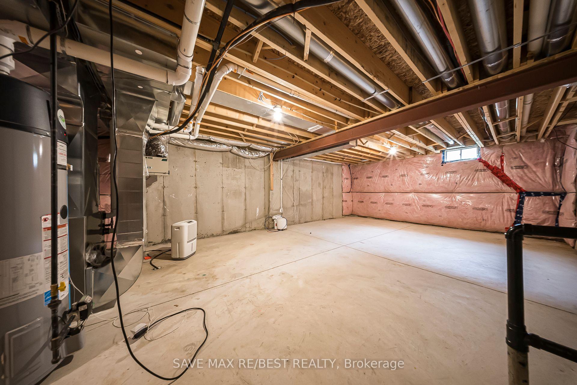 Photo 35 of 6 Greenwich Avenue, Hamilton, Stoney Creek Mountain — HOMEH