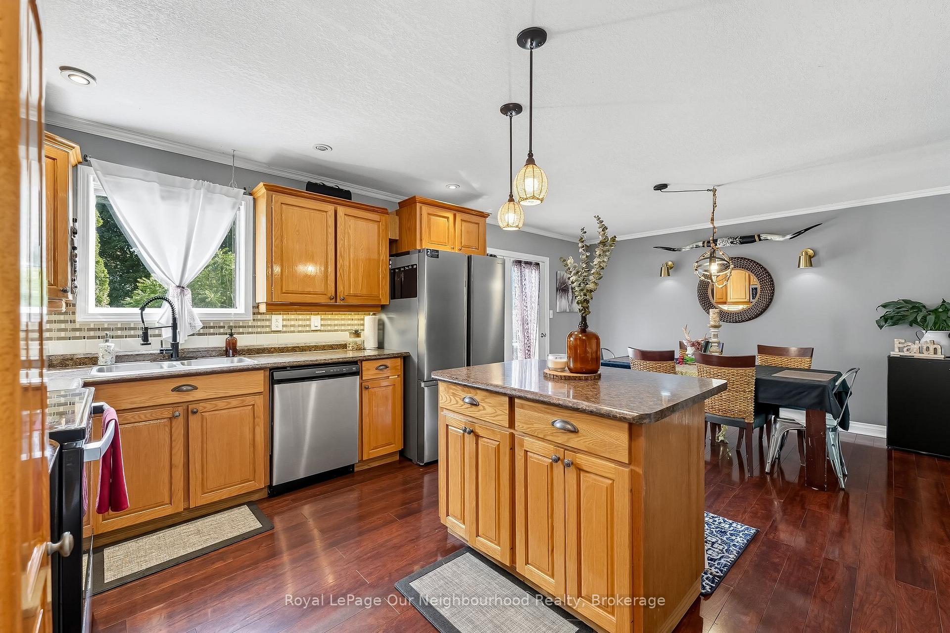 Photo 19 of 17 Elgin Street W, Brighton — HOMEH