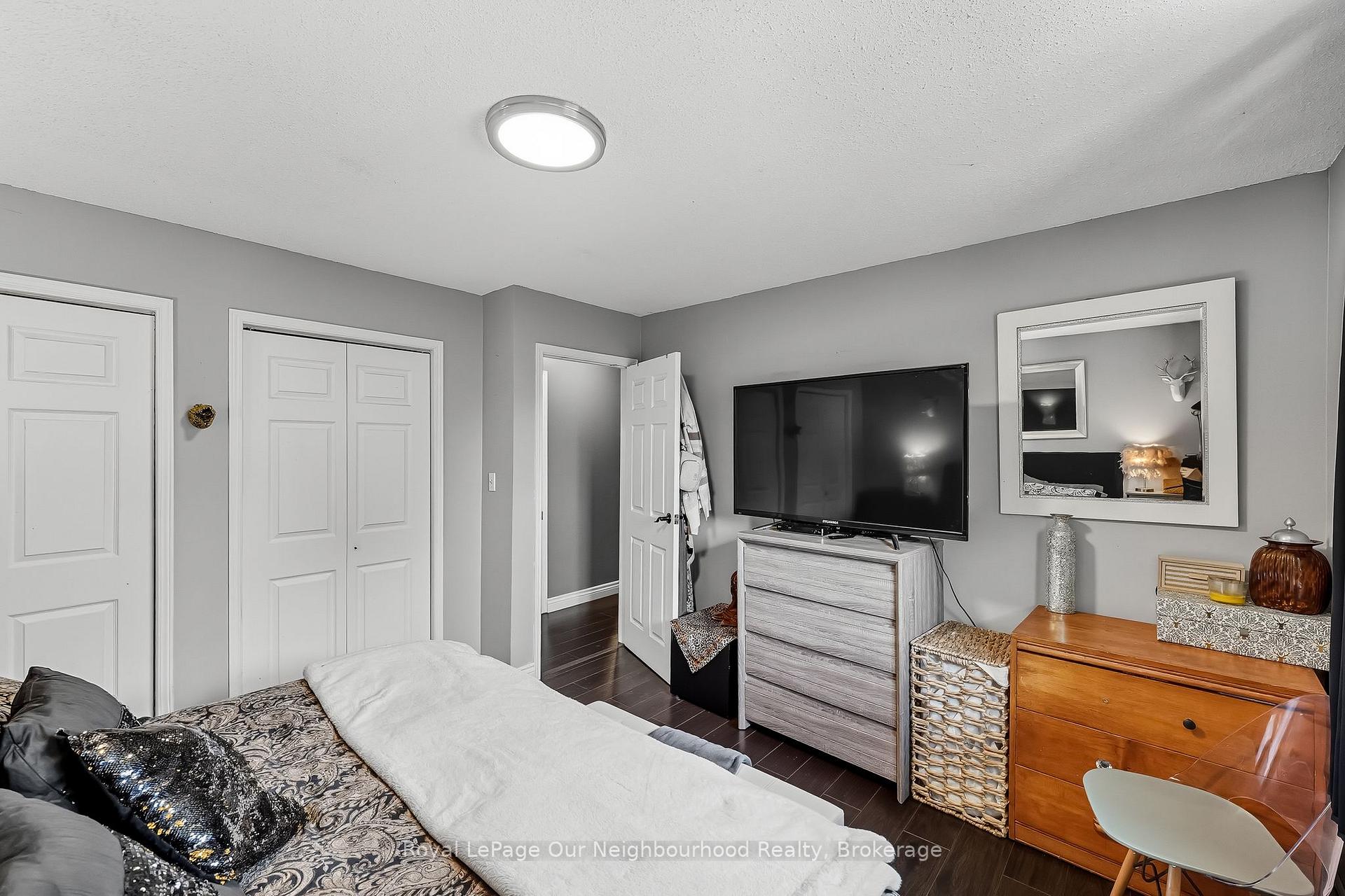 Photo 25 of 17 Elgin Street W, Brighton — HOMEH