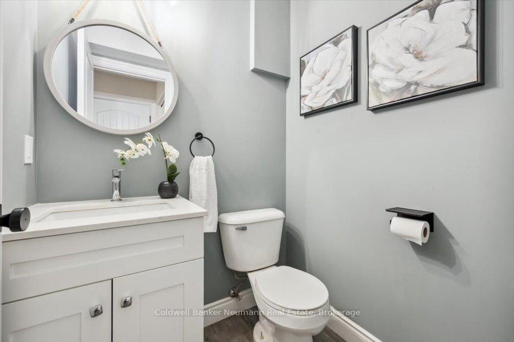 Photo 16 of 25 Hayward Crescent, Guelph, Clairfields/Hanlon Business Park — HOMEH