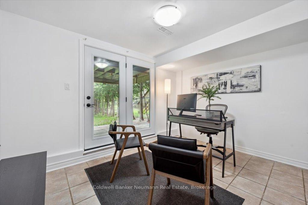 Photo 29 of 25 Hayward Crescent, Guelph, Clairfields/Hanlon Business Park — HOMEH