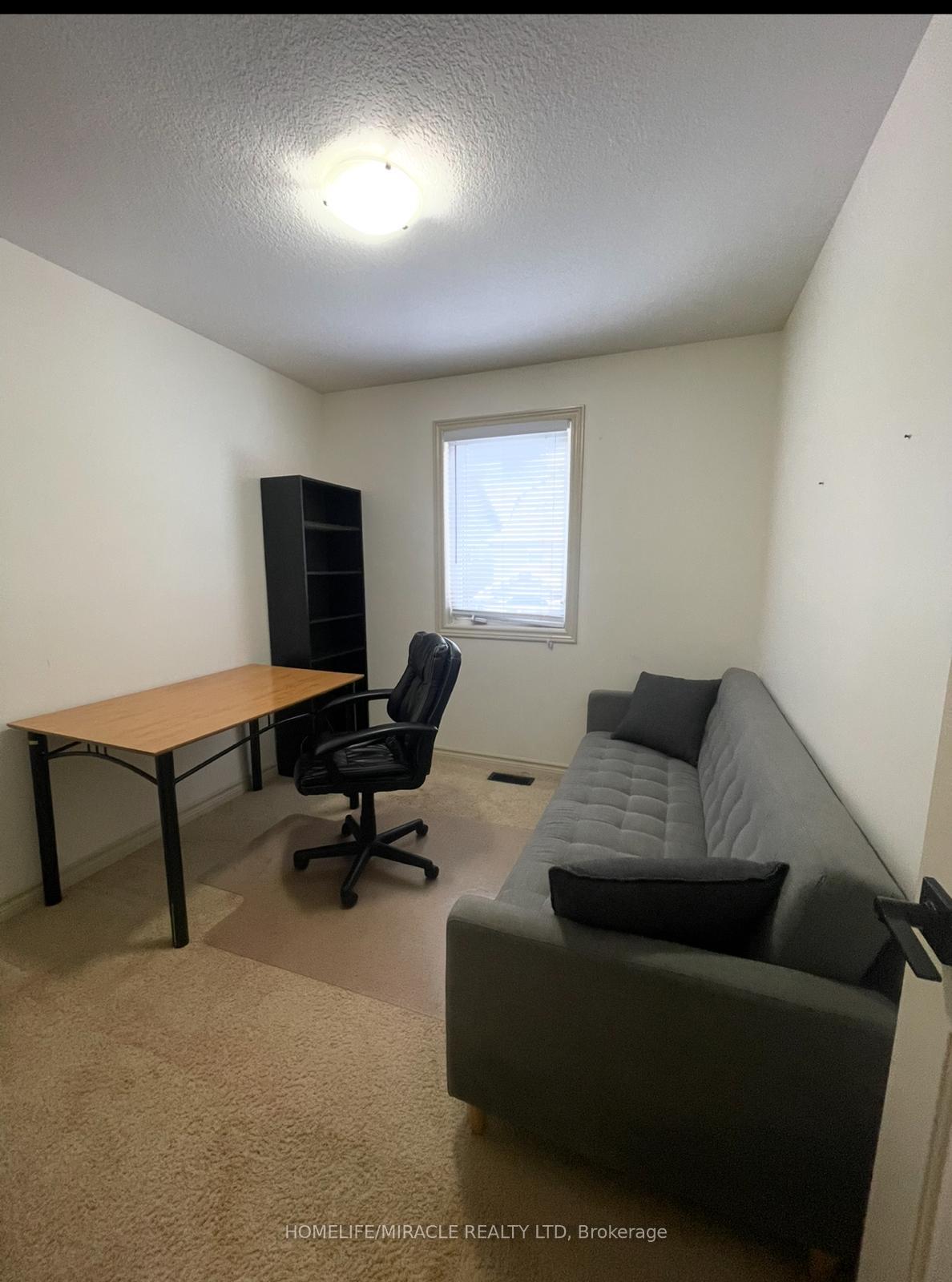 Photo 13 of 14 Waterford Drive, Guelph, Pineridge/Westminster Woods — HOMEH