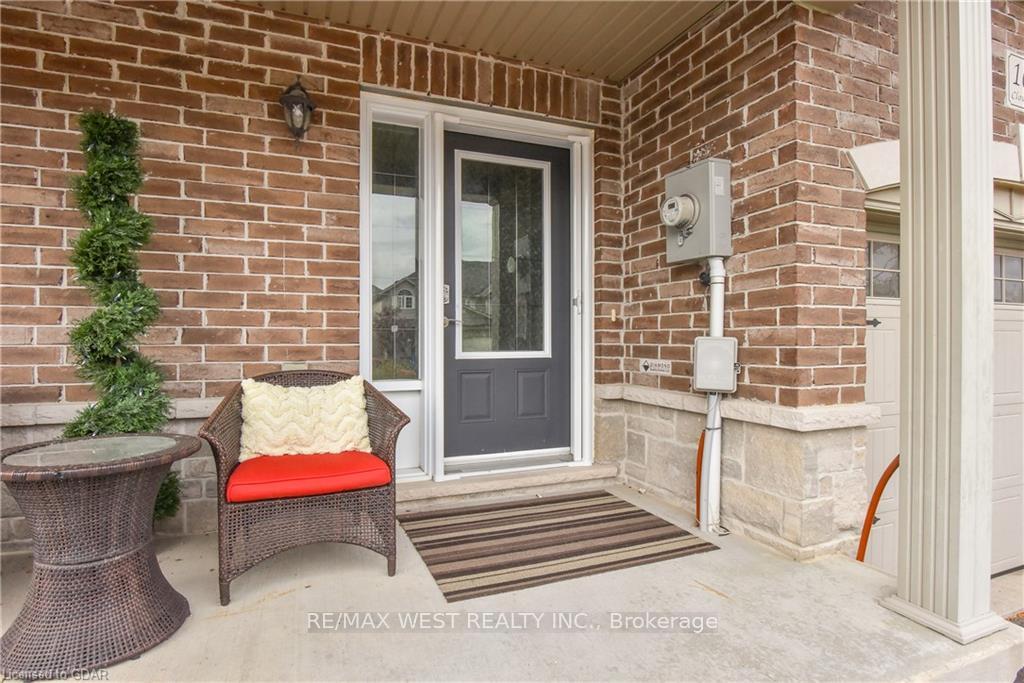 Photo 3 of 16 Clough Crescent, Guelph, Pineridge/Westminster Woods — HOMEH