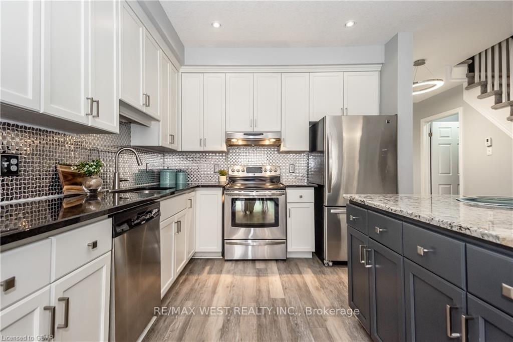 Photo 5 of 16 Clough Crescent, Guelph, Pineridge/Westminster Woods — HOMEH