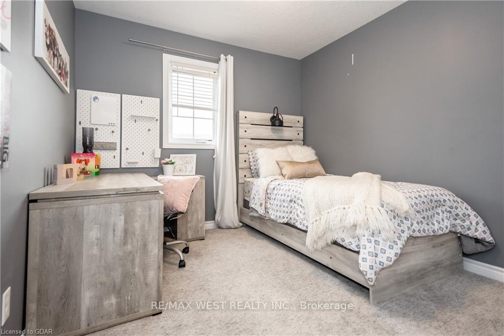 Photo 23 of 16 Clough Crescent, Guelph, Pineridge/Westminster Woods — HOMEH