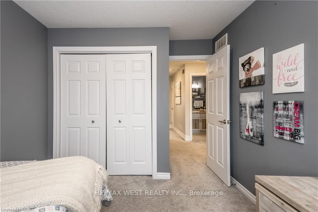 Photo 24 of 16 Clough Crescent, Guelph, Pineridge/Westminster Woods — HOMEH