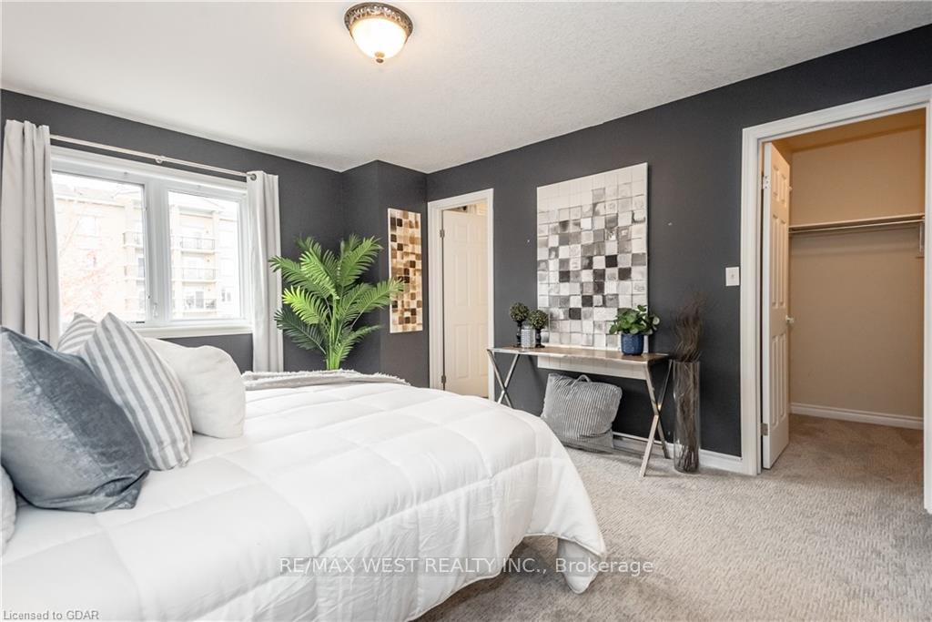 Photo 29 of 16 Clough Crescent, Guelph, Pineridge/Westminster Woods — HOMEH