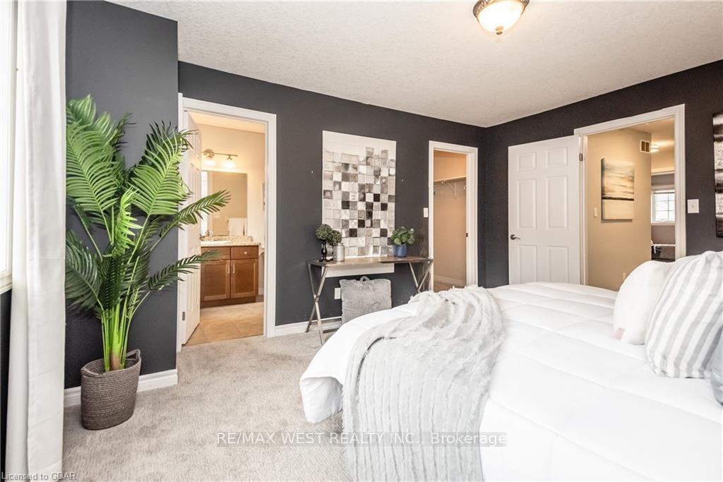 Photo 30 of 16 Clough Crescent, Guelph, Pineridge/Westminster Woods — HOMEH