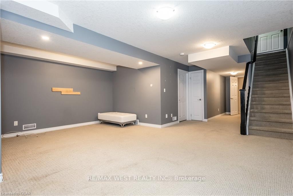 Photo 33 of 16 Clough Crescent, Guelph, Pineridge/Westminster Woods — HOMEH