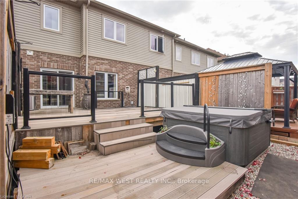 Photo 38 of 16 Clough Crescent, Guelph, Pineridge/Westminster Woods — HOMEH