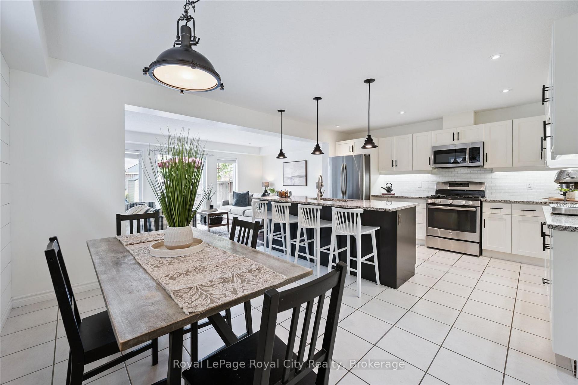 Photo 18 of 138 Couling Crescent, Guelph, Grange Road — HOMEH