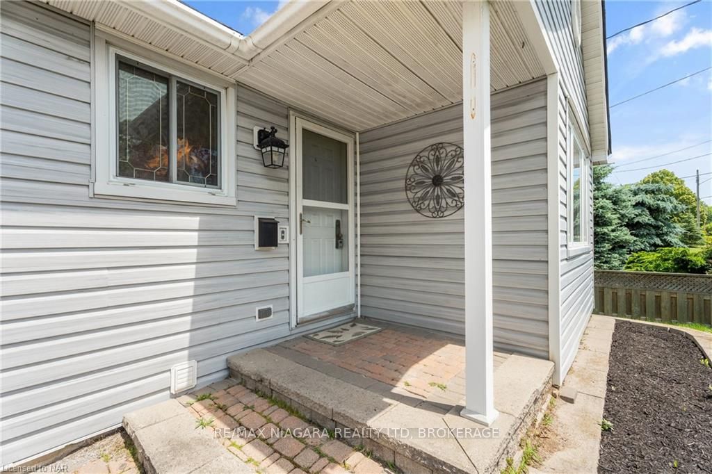 Photo 7 of 313 Lake Street, Grimsby, Grimsby Beach — HOMEH