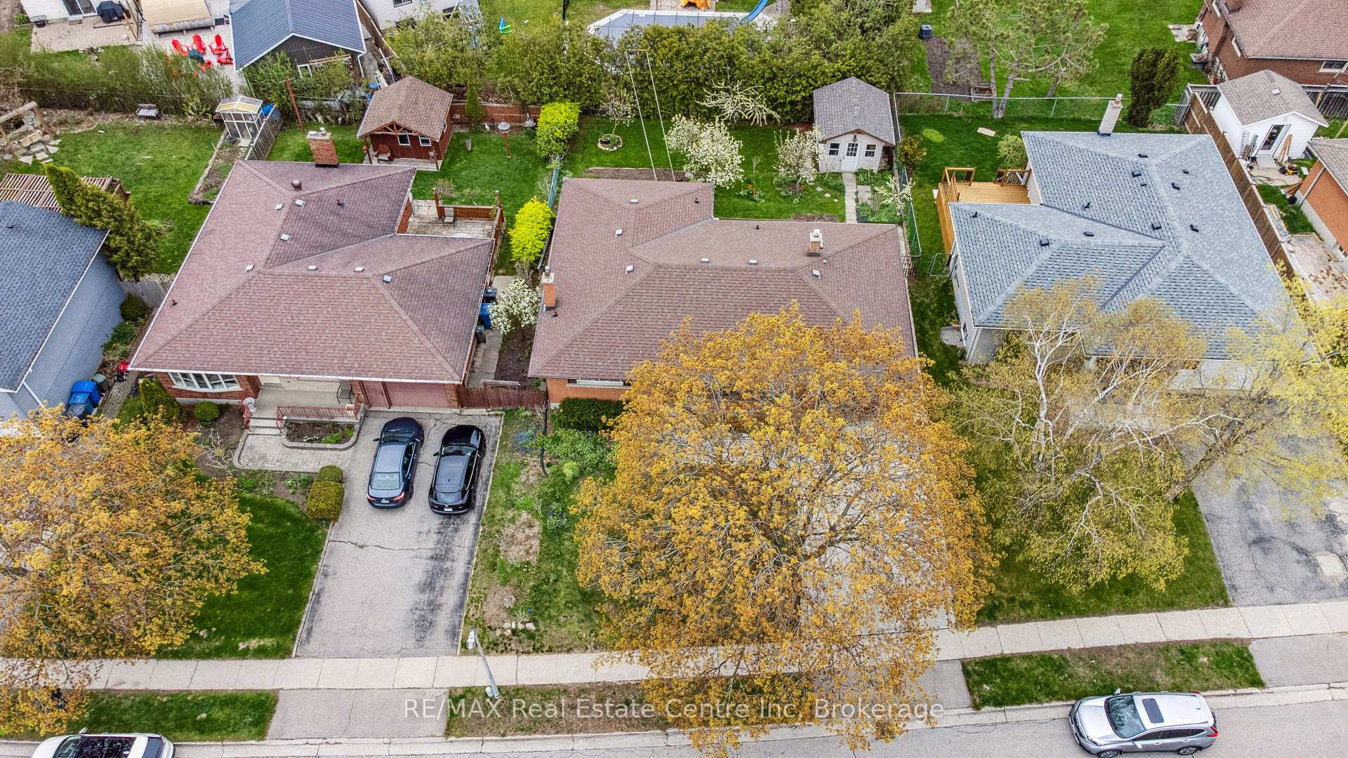 Photo 4 of 9 Flanders Road, Guelph, Dovercliffe Park/Old University — HOMEH