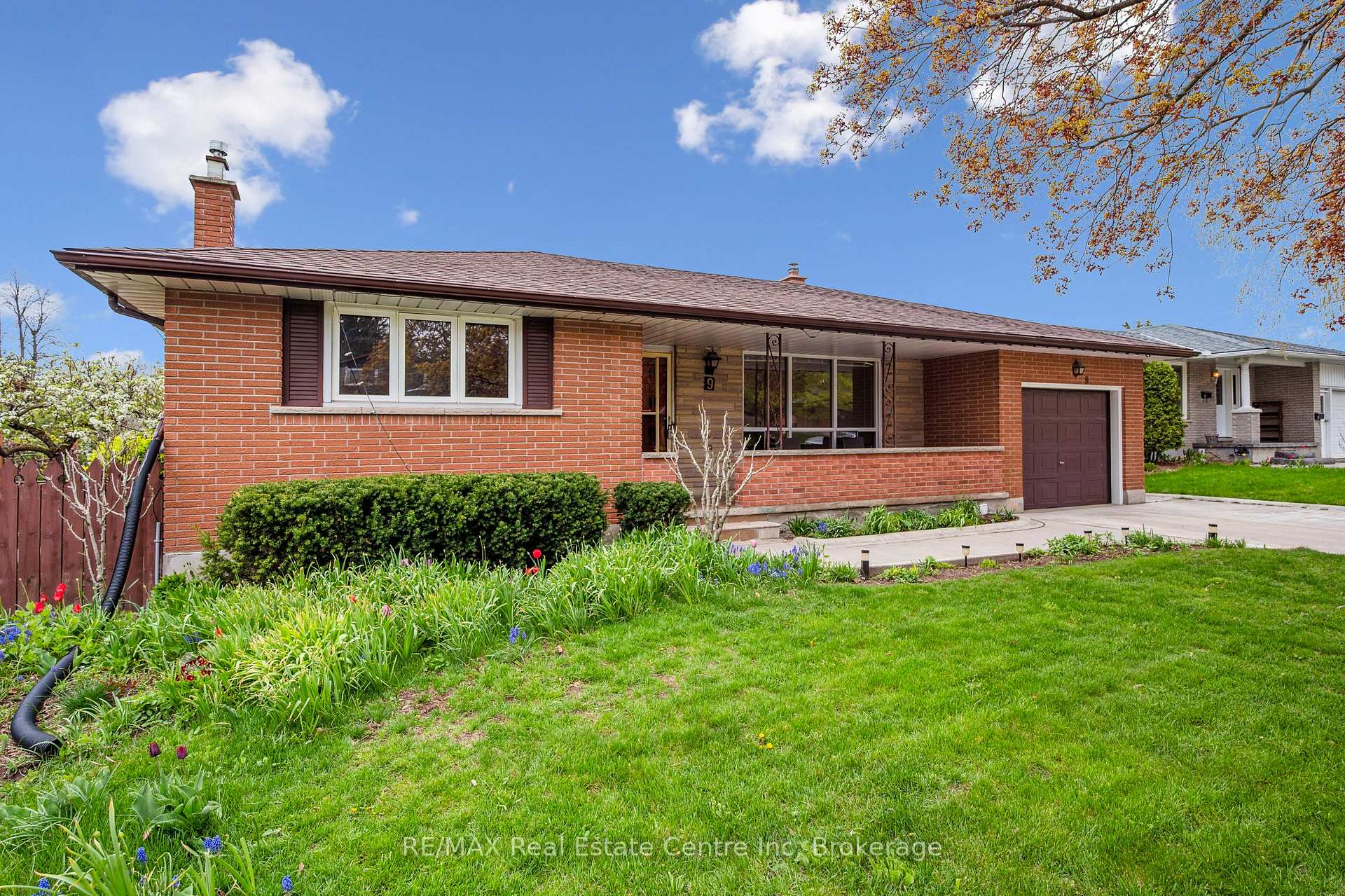 Photo 6 of 9 Flanders Road, Guelph, Dovercliffe Park/Old University — HOMEH