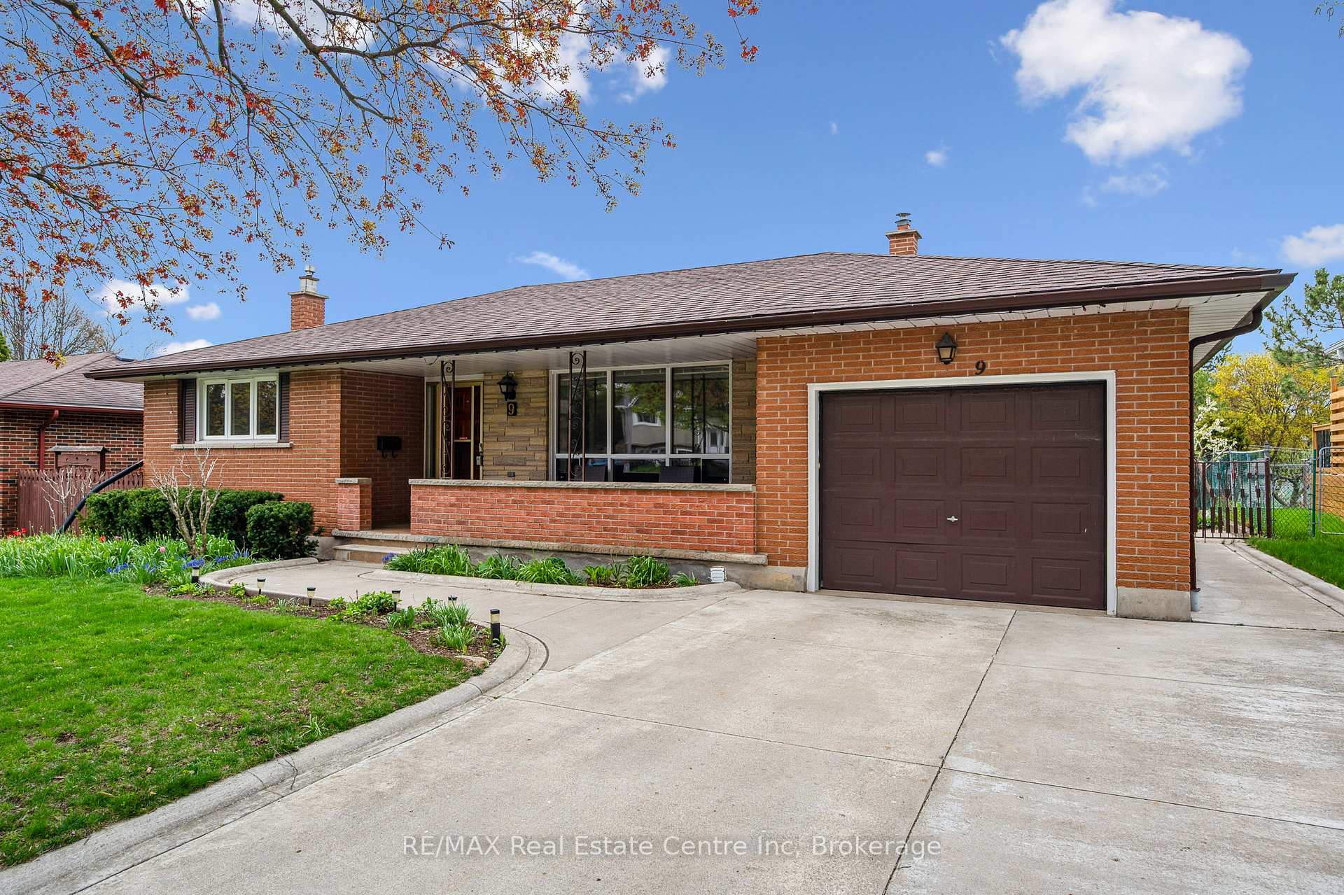 Photo 7 of 9 Flanders Road, Guelph, Dovercliffe Park/Old University — HOMEH