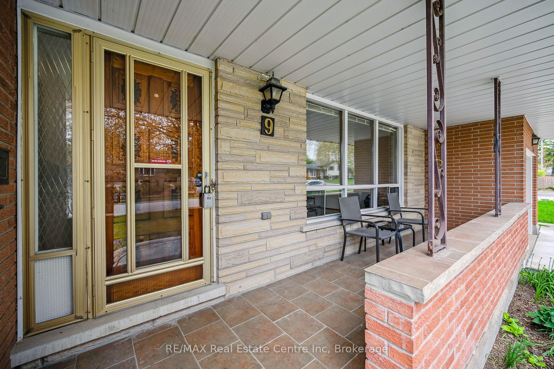 Photo 9 of 9 Flanders Road, Guelph, Dovercliffe Park/Old University — HOMEH