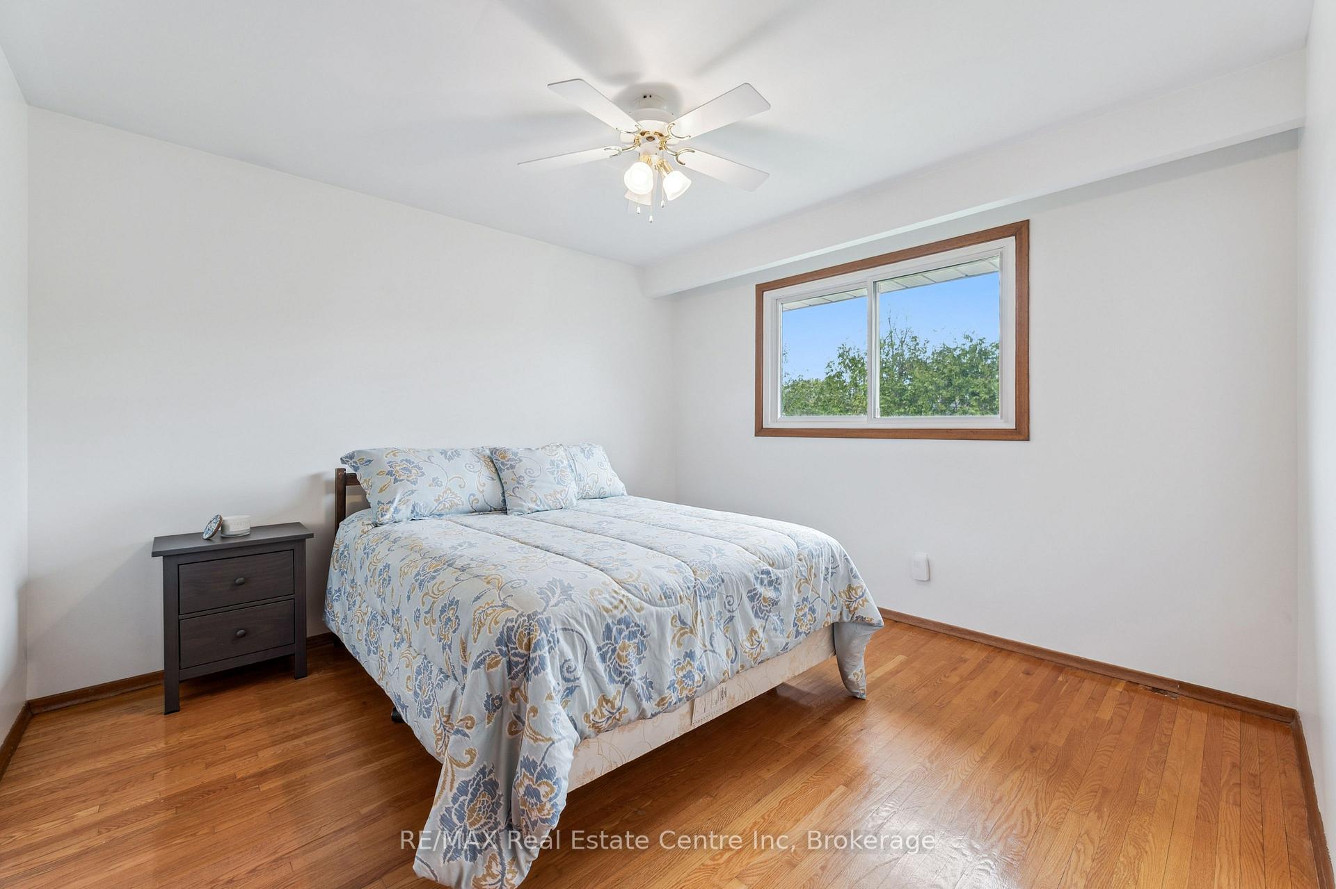 Photo 25 of 9 Flanders Road, Guelph, Dovercliffe Park/Old University — HOMEH