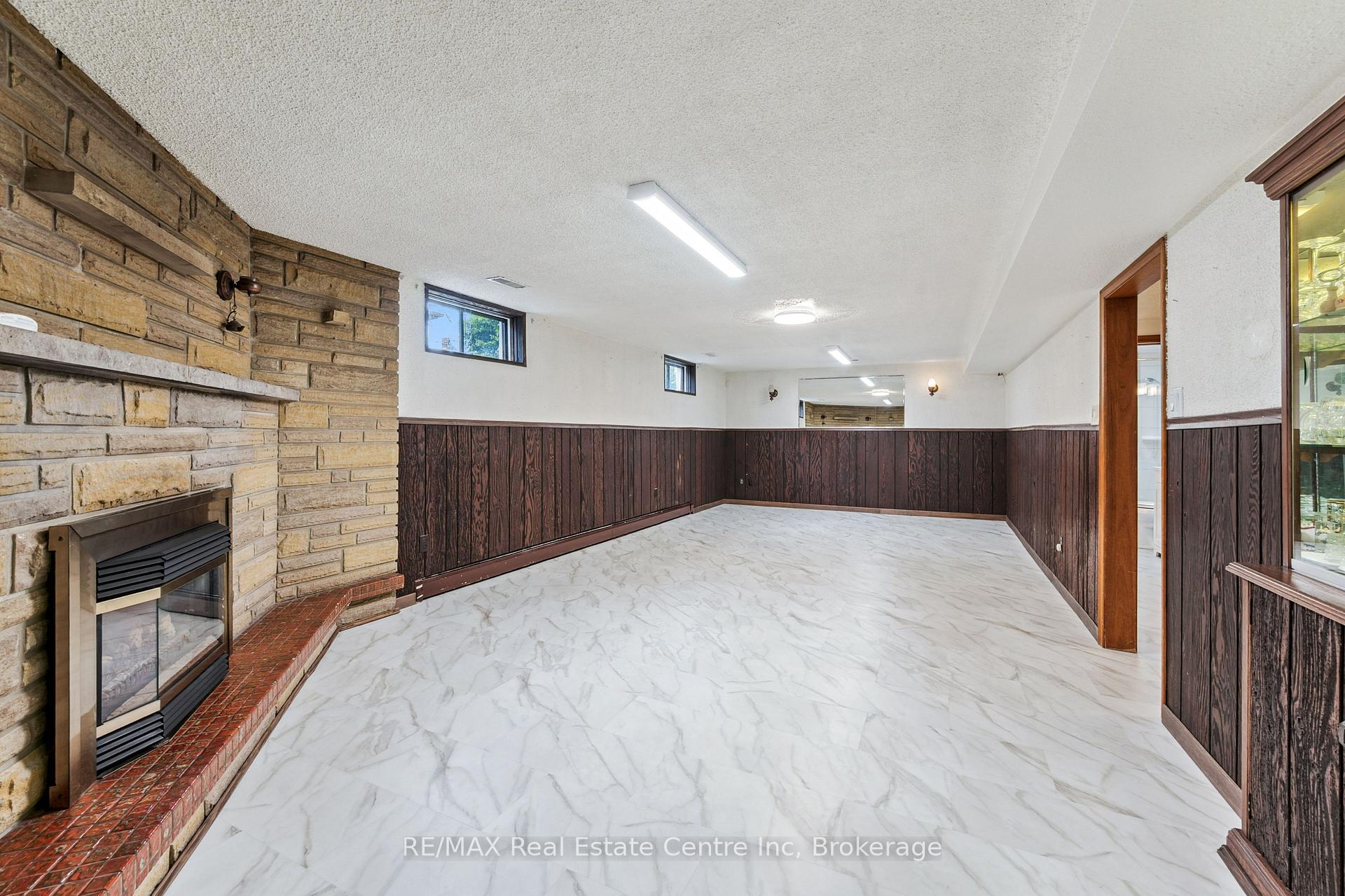 Photo 31 of 9 Flanders Road, Guelph, Dovercliffe Park/Old University — HOMEH
