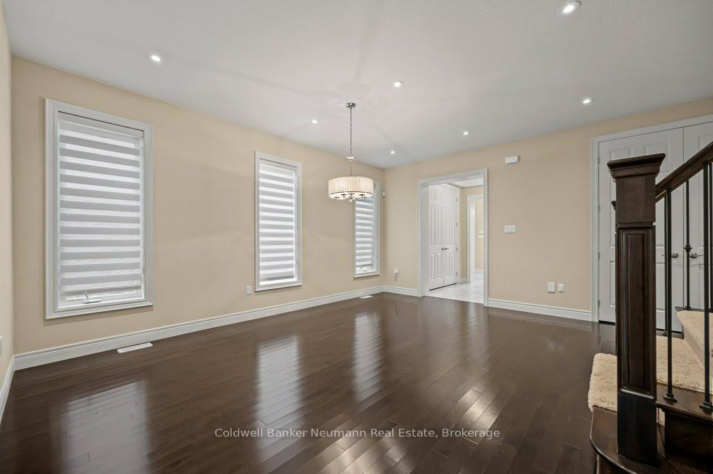 Photo 8 of 84 McCann Street, Guelph, Kortright East — HOMEH