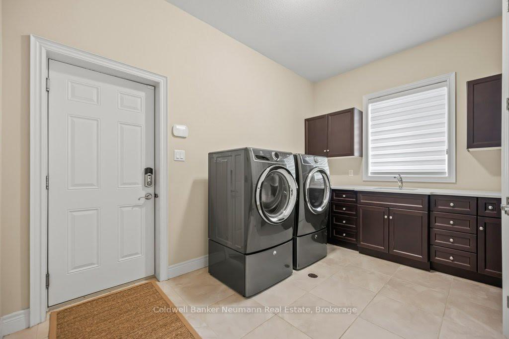 Photo 19 of 84 McCann Street, Guelph, Kortright East — HOMEH