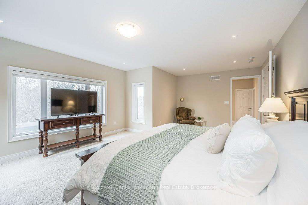 Photo 29 of 84 McCann Street, Guelph, Kortright East — HOMEH