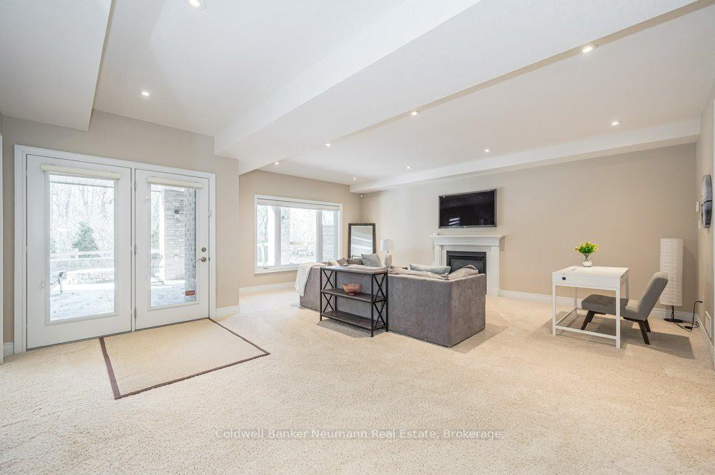 Photo 44 of 84 McCann Street, Guelph, Kortright East — HOMEH
