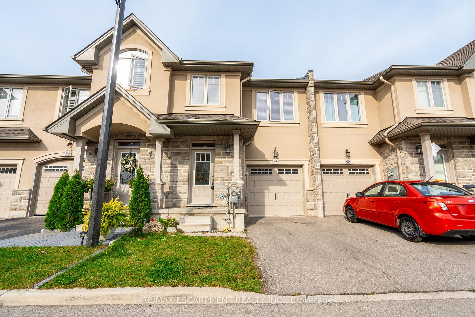 Photo 1 of Unit 44, 98 Shoreview Place, Hamilton, Lakeshore — HOMEH