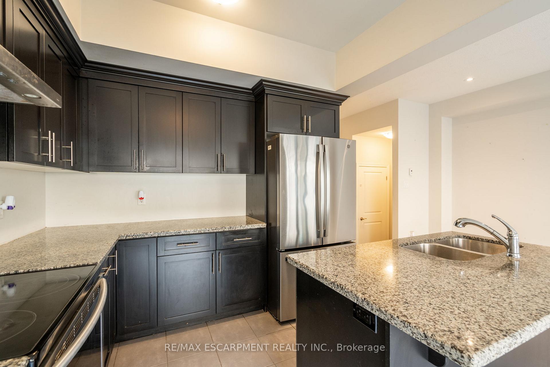 Photo 14 of Unit 44, 98 Shoreview Place, Hamilton, Lakeshore — HOMEH