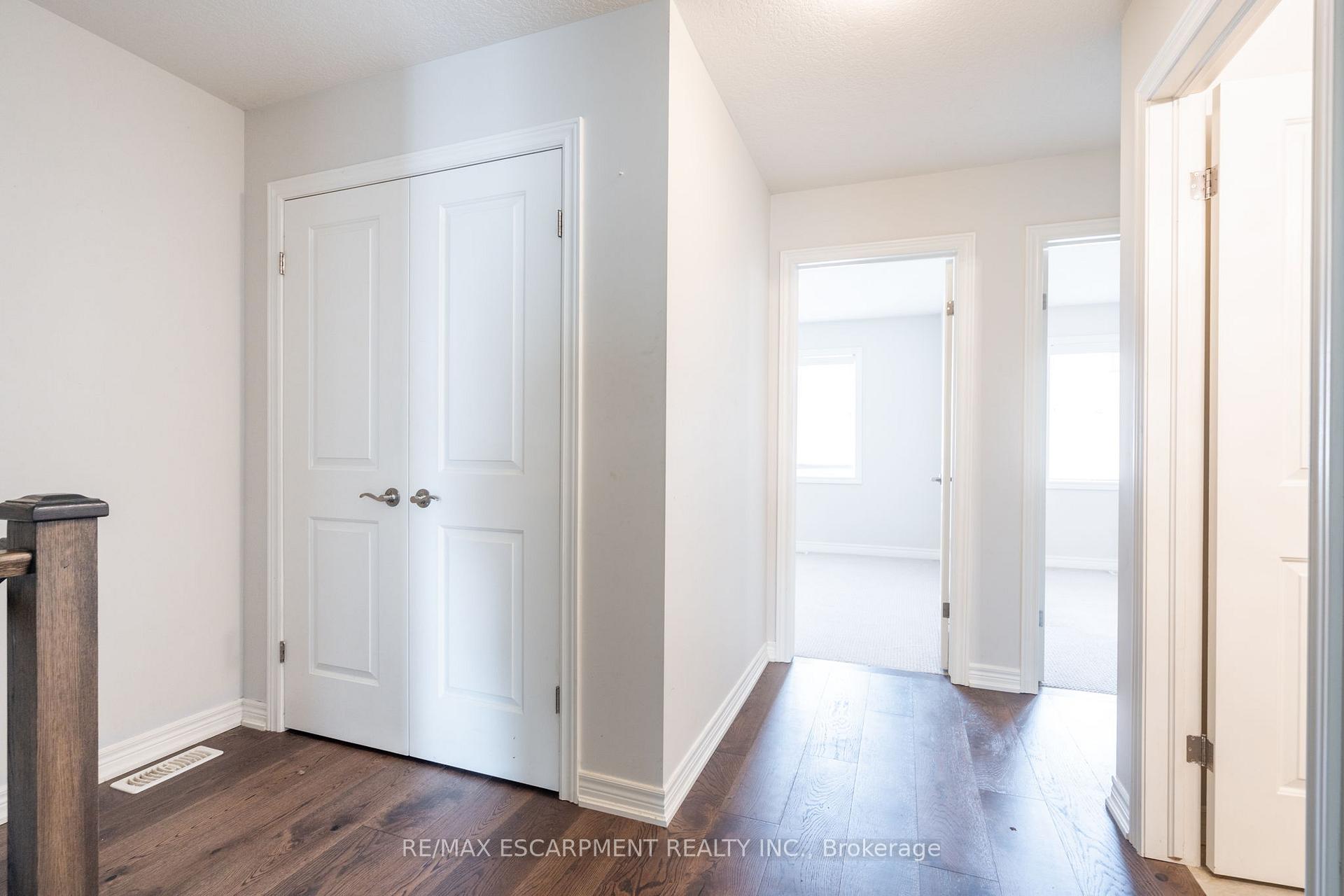 Photo 18 of Unit 44, 98 Shoreview Place, Hamilton, Lakeshore — HOMEH