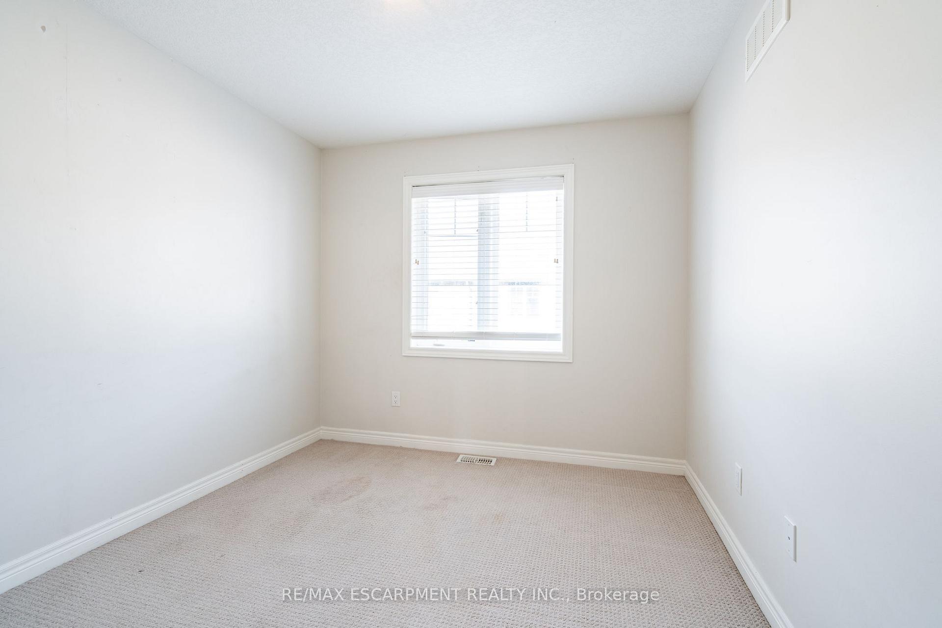 Photo 19 of Unit 44, 98 Shoreview Place, Hamilton, Lakeshore — HOMEH