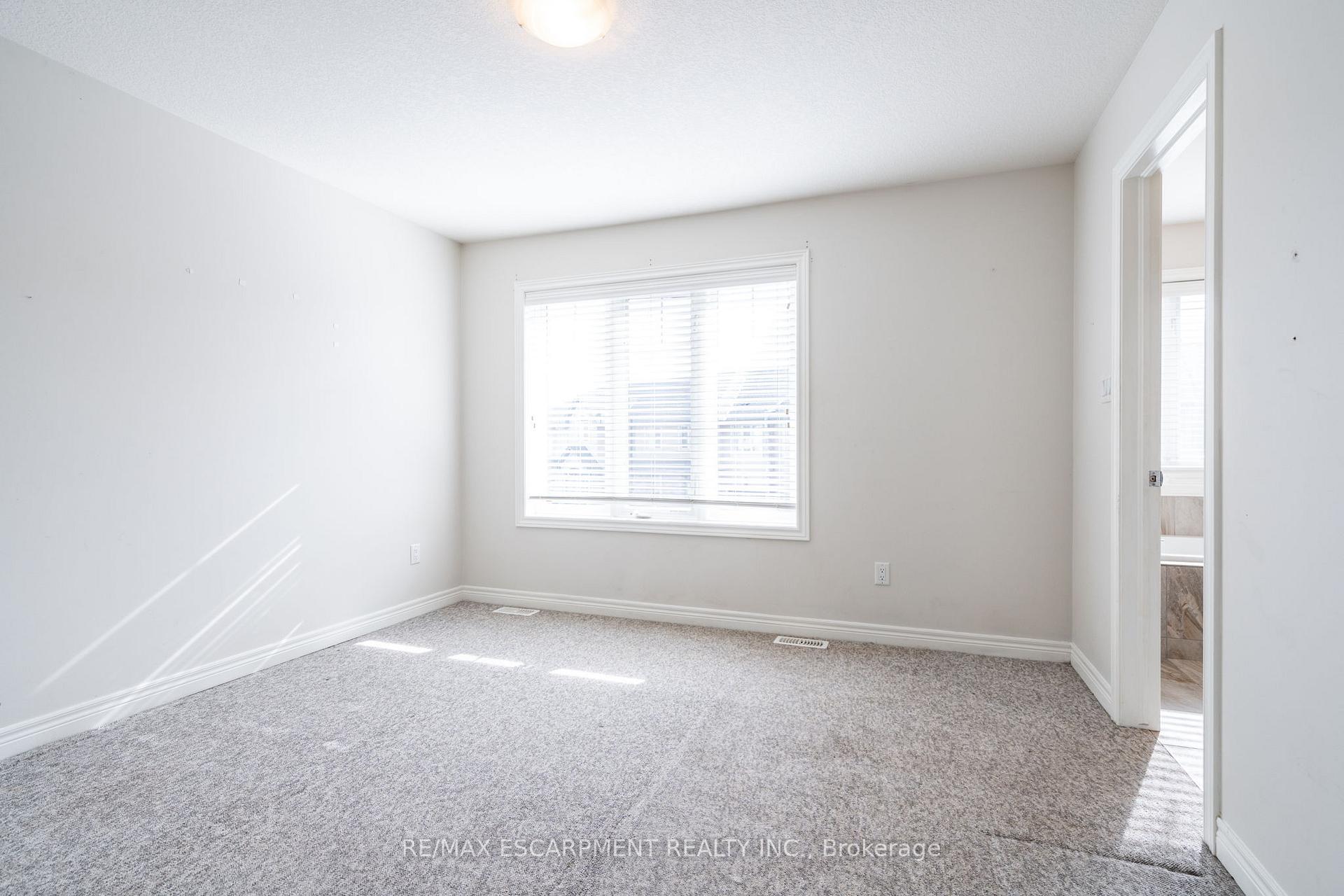Photo 24 of Unit 44, 98 Shoreview Place, Hamilton, Lakeshore — HOMEH