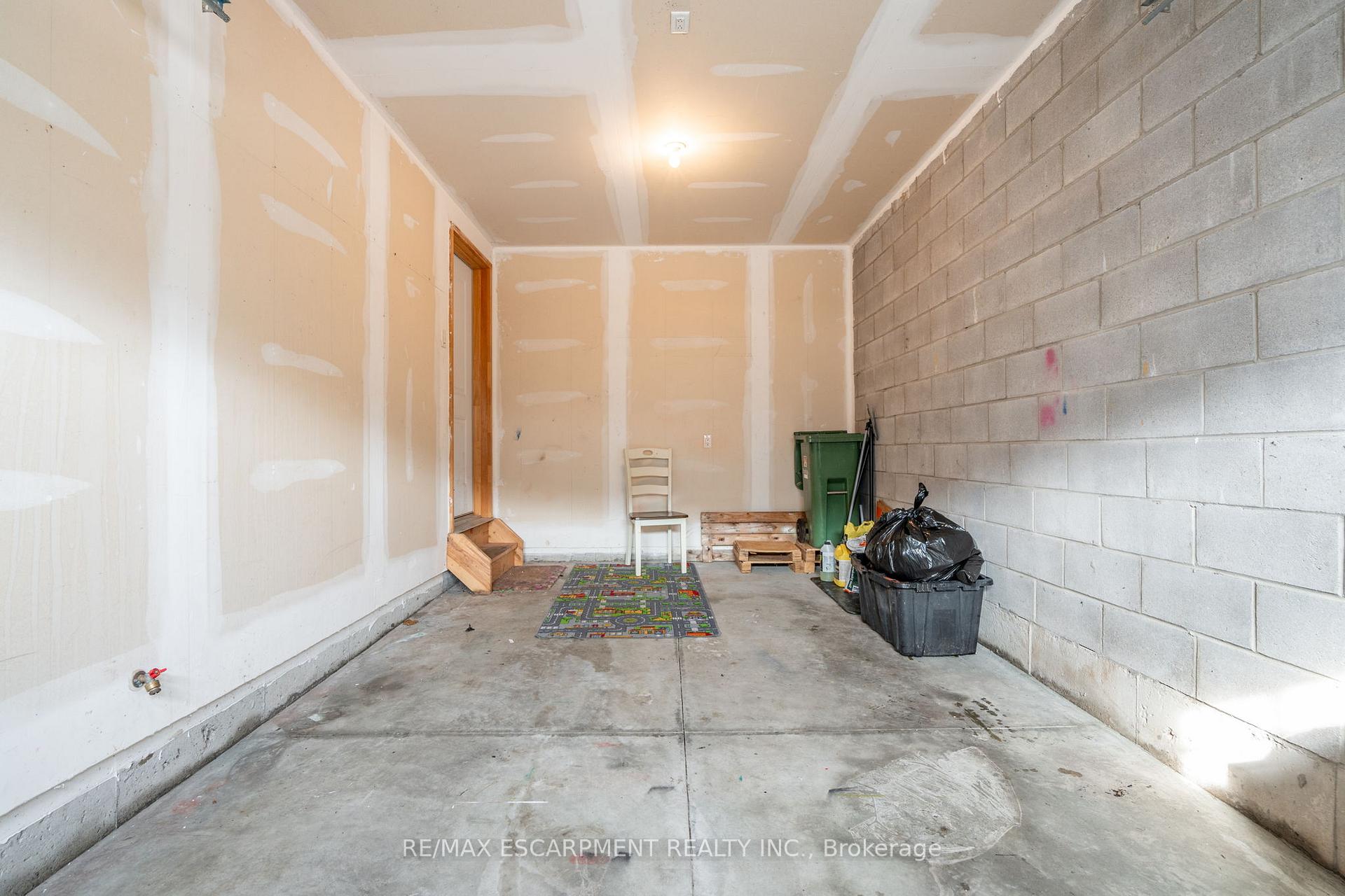 Photo 31 of Unit 44, 98 Shoreview Place, Hamilton, Lakeshore — HOMEH
