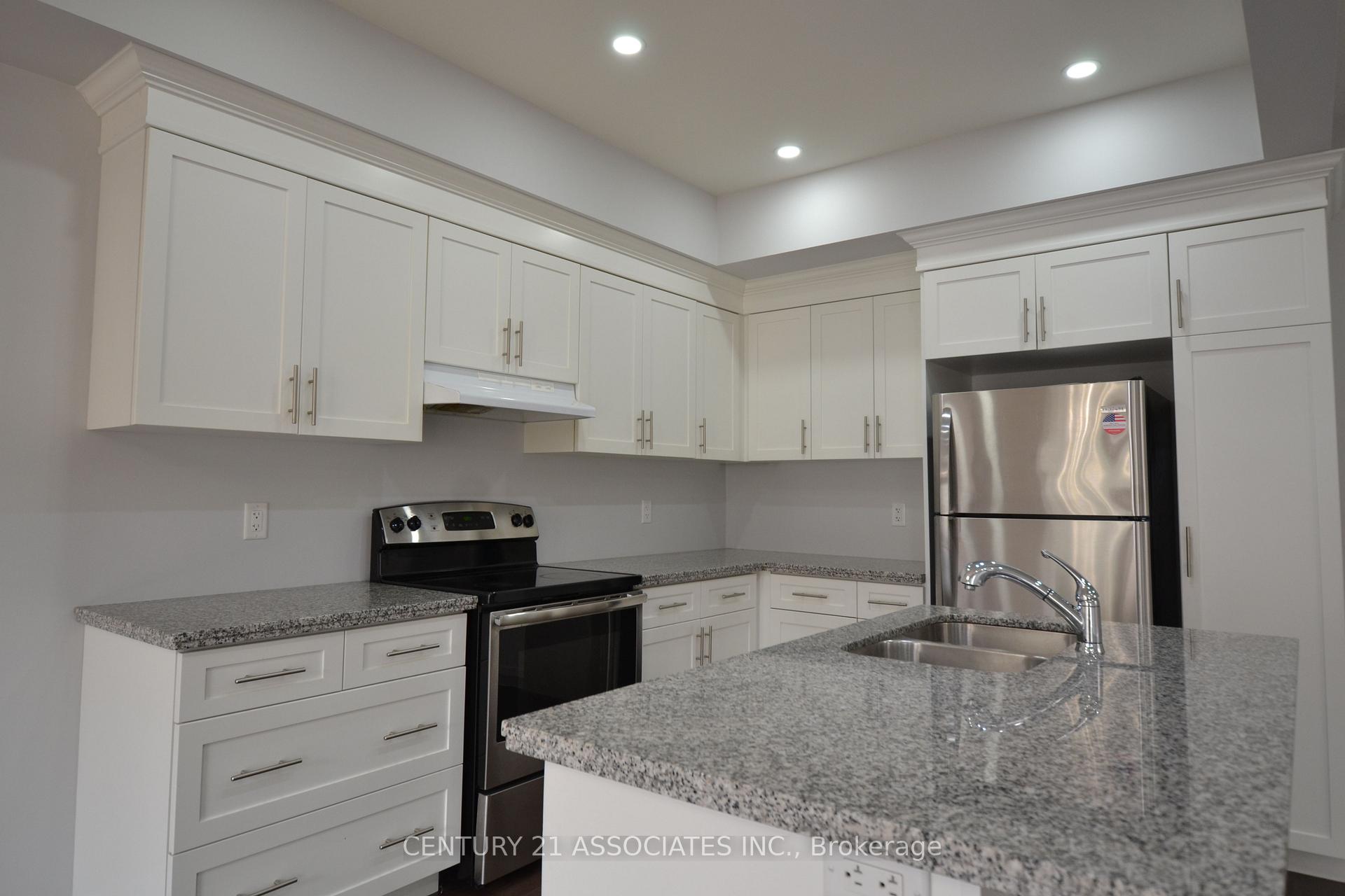 Photo 16 of Unit 6, 98 Shoreview Place, Hamilton, Lakeshore — HOMEH