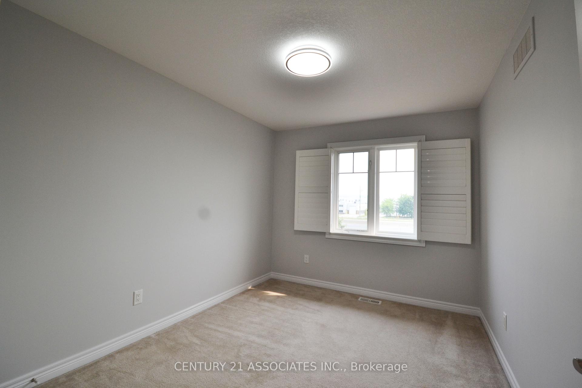 Photo 35 of Unit 6, 98 Shoreview Place, Hamilton, Lakeshore — HOMEH