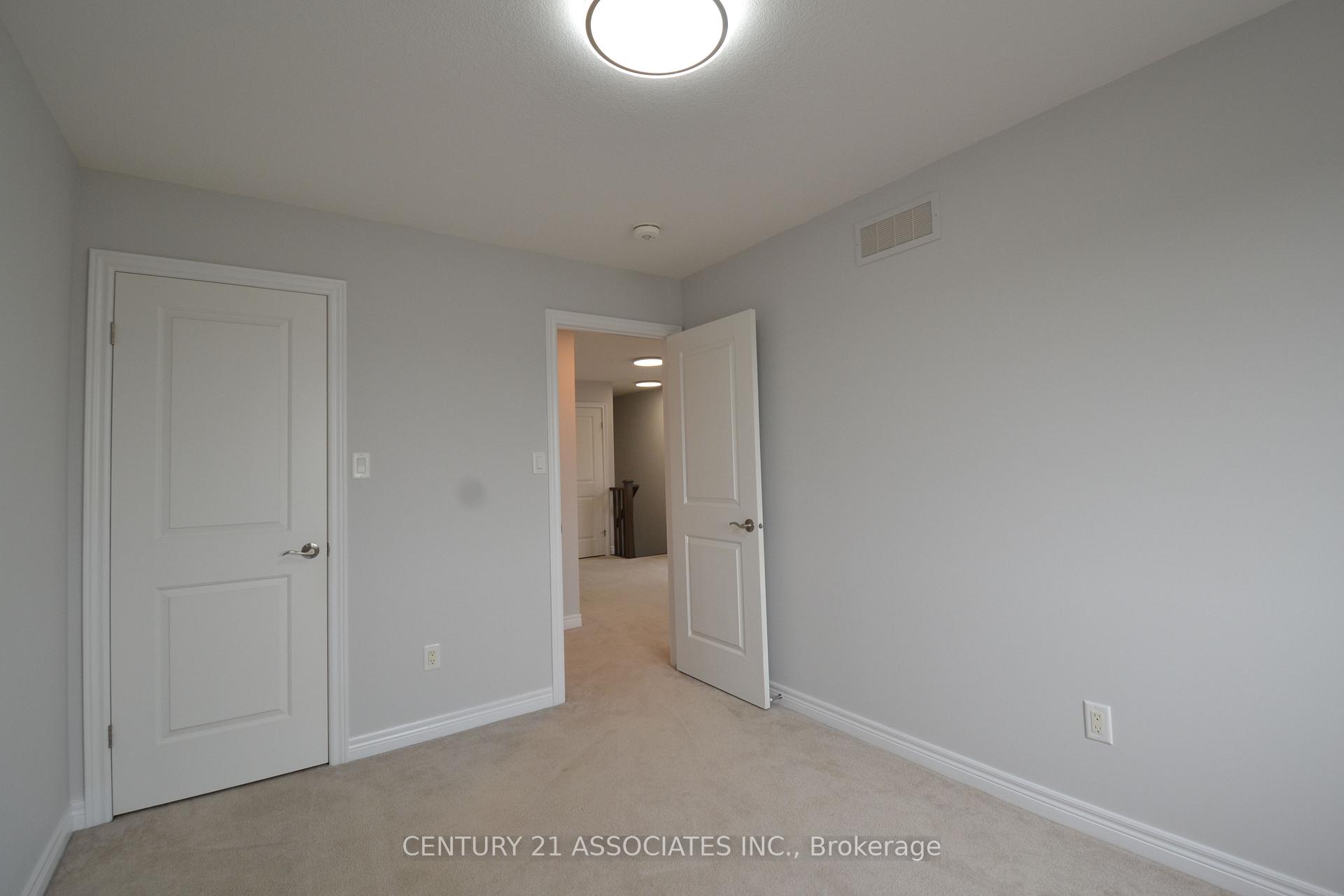 Photo 38 of Unit 6, 98 Shoreview Place, Hamilton, Lakeshore — HOMEH