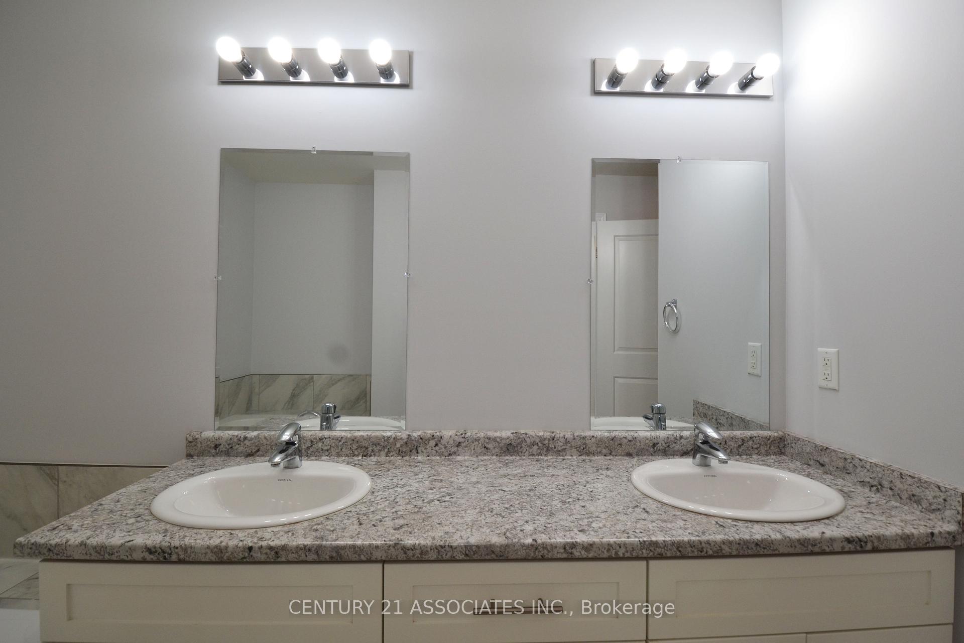 Photo 43 of Unit 6, 98 Shoreview Place, Hamilton, Lakeshore — HOMEH
