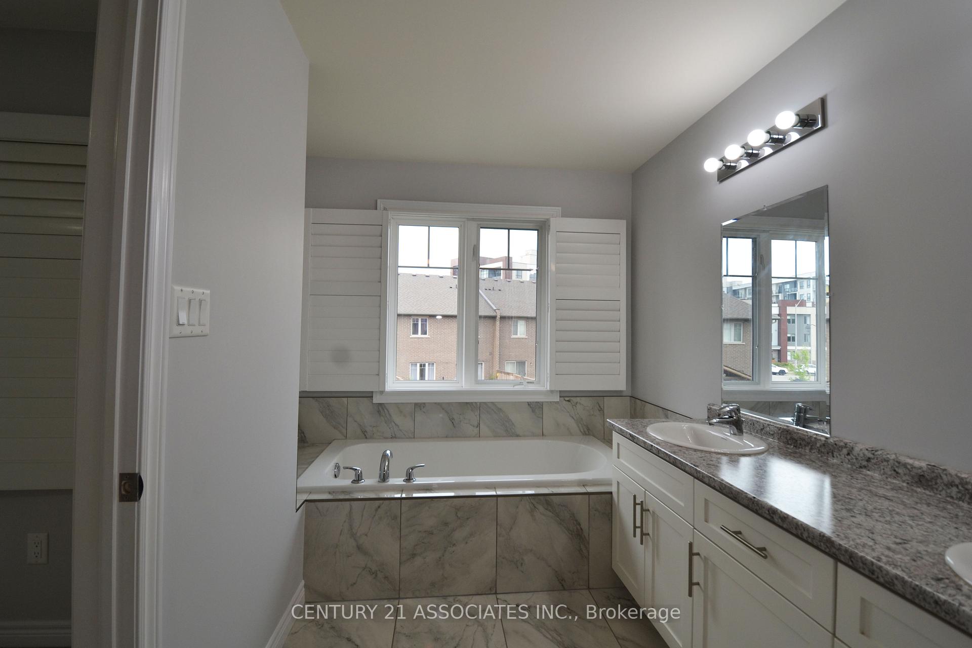 Photo 44 of Unit 6, 98 Shoreview Place, Hamilton, Lakeshore — HOMEH