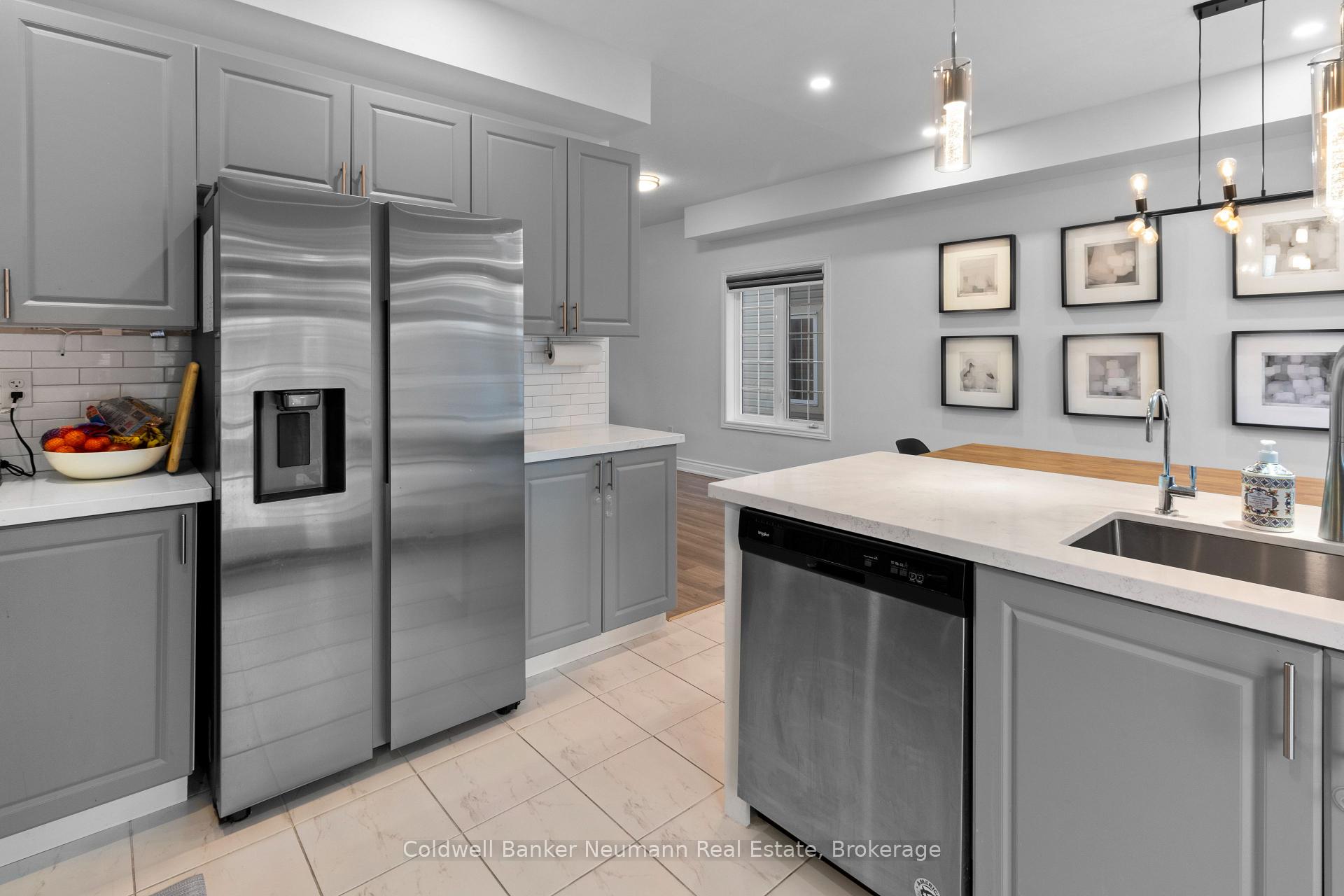 Photo 9 of Unit 40, 88 Decorso Drive, Guelph, Kortright East — HOMEH