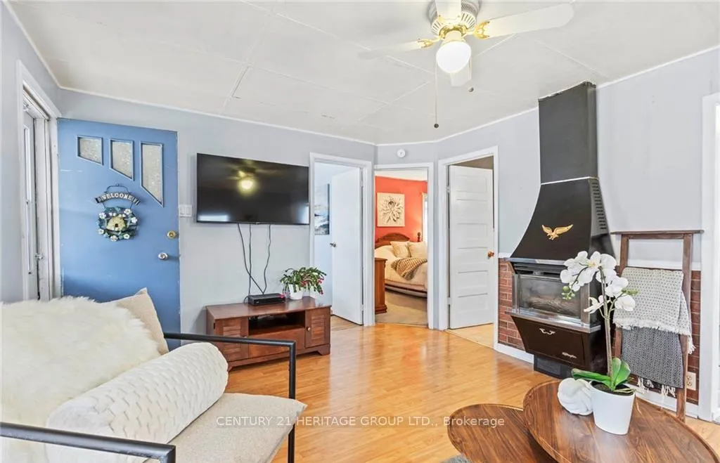 Photo 6 of 46 Adeline Avenue, Hamilton, Normanhurst — HOMEH