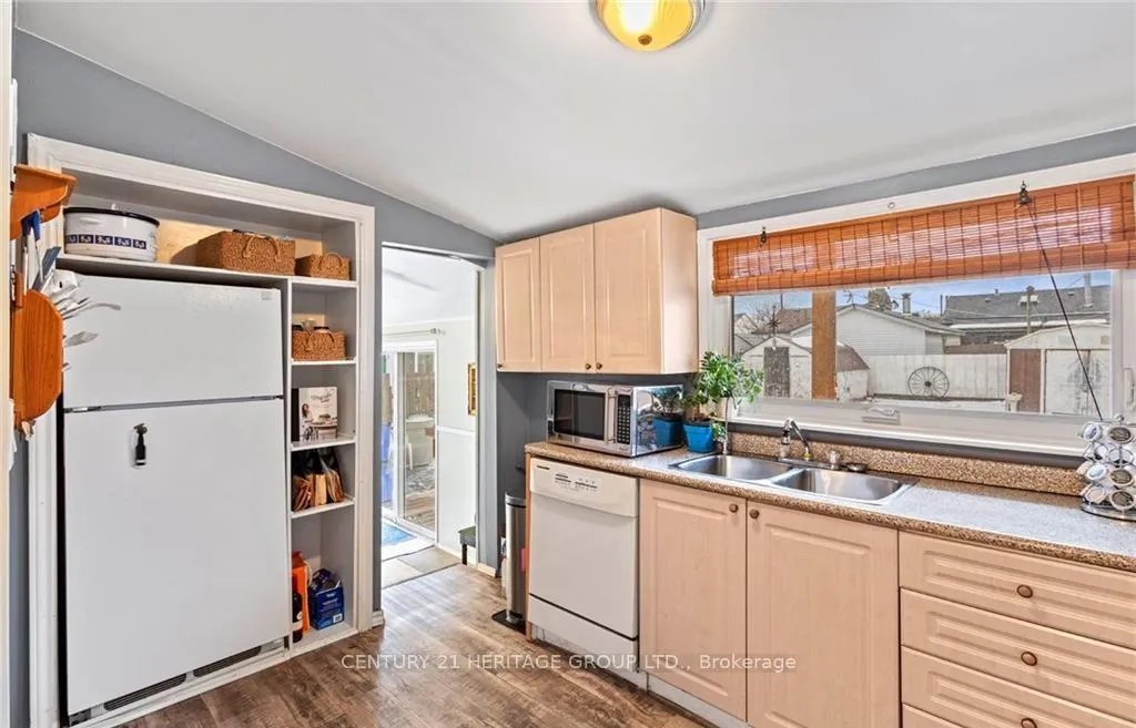 Photo 8 of 46 Adeline Avenue, Hamilton, Normanhurst — HOMEH