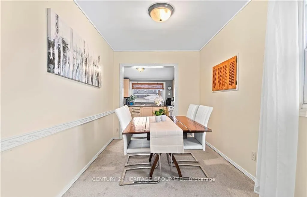 Photo 14 of 46 Adeline Avenue, Hamilton, Normanhurst — HOMEH