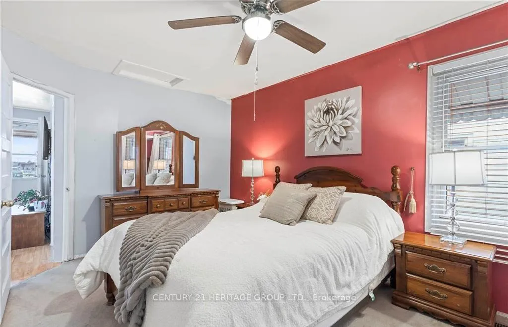 Photo 15 of 46 Adeline Avenue, Hamilton, Normanhurst — HOMEH