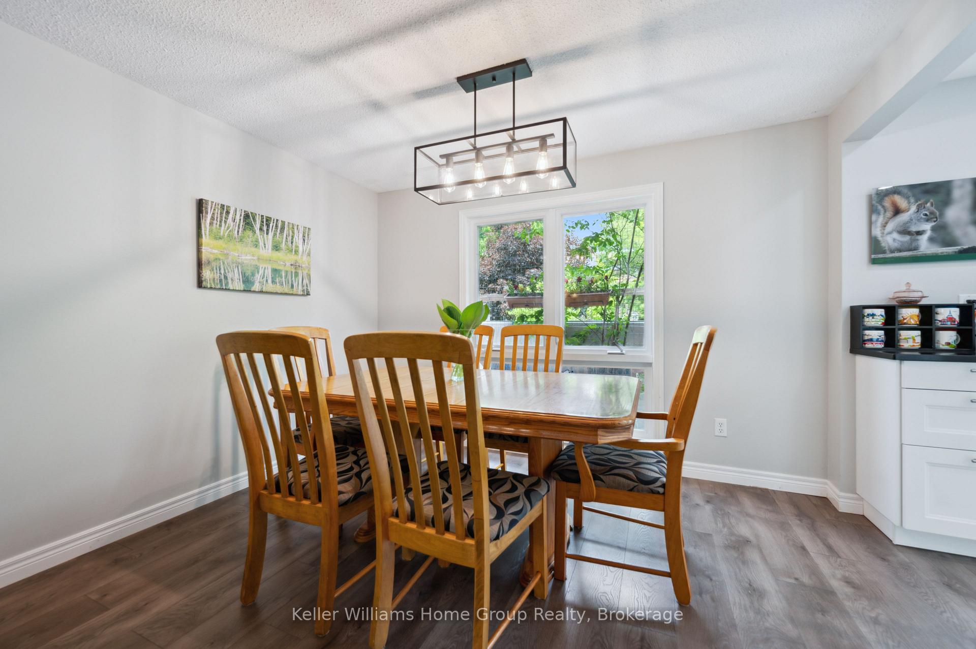Photo 14 of 34 Walman Drive, Guelph, Kortright West — HOMEH