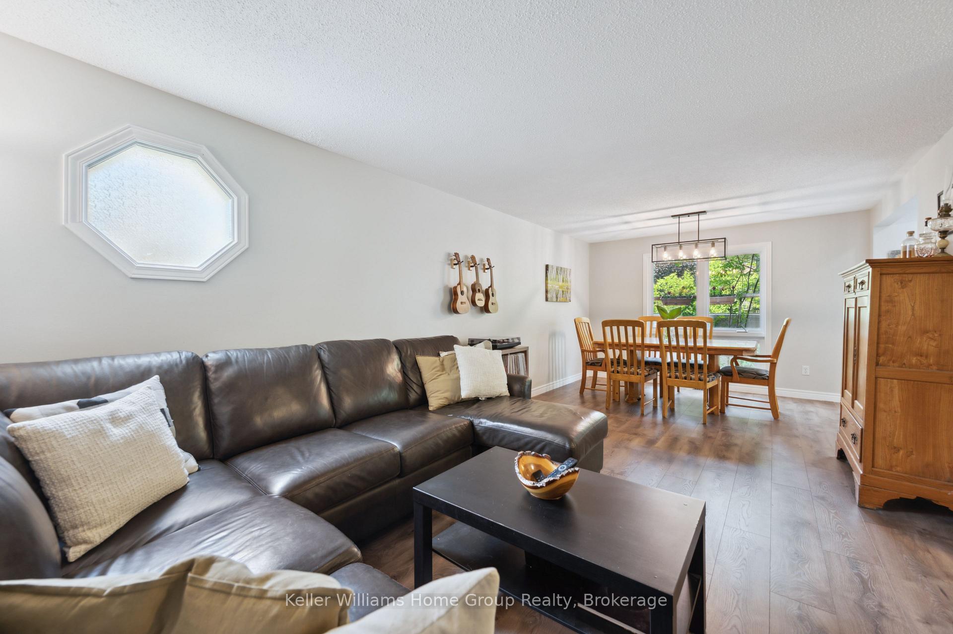 Photo 18 of 34 Walman Drive, Guelph, Kortright West — HOMEH