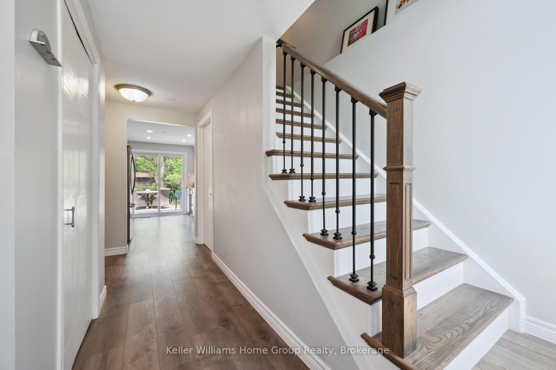 Photo 19 of 34 Walman Drive, Guelph, Kortright West — HOMEH