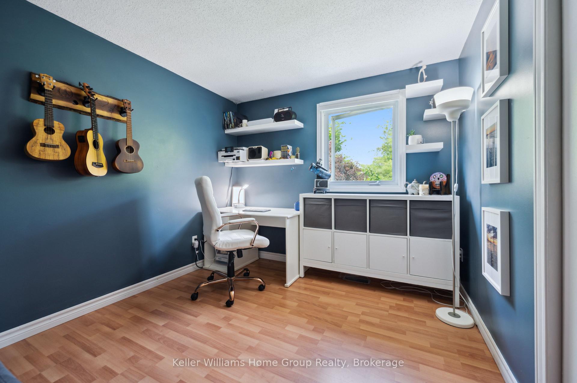 Photo 21 of 34 Walman Drive, Guelph, Kortright West — HOMEH