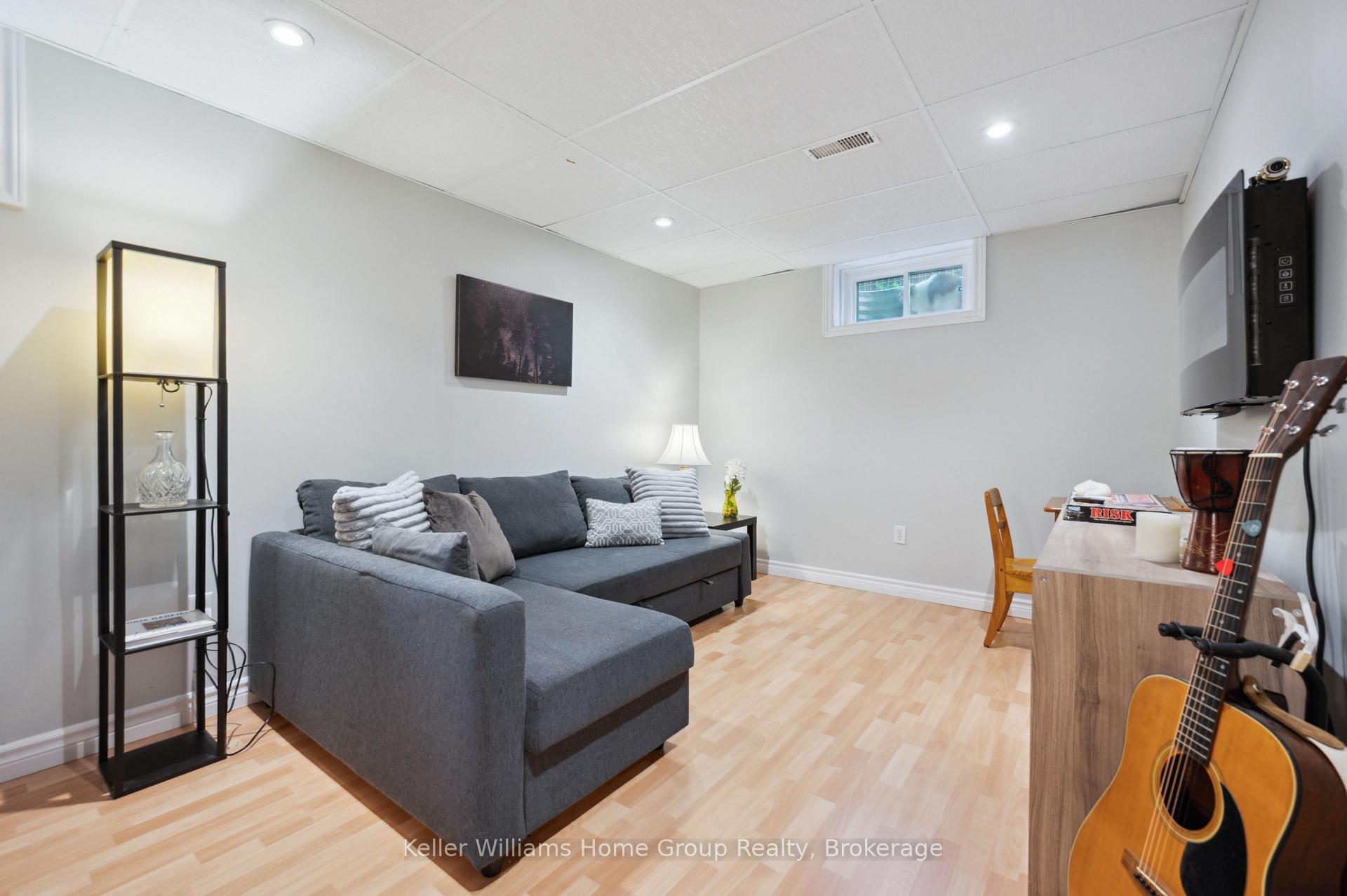 Photo 26 of 34 Walman Drive, Guelph, Kortright West — HOMEH