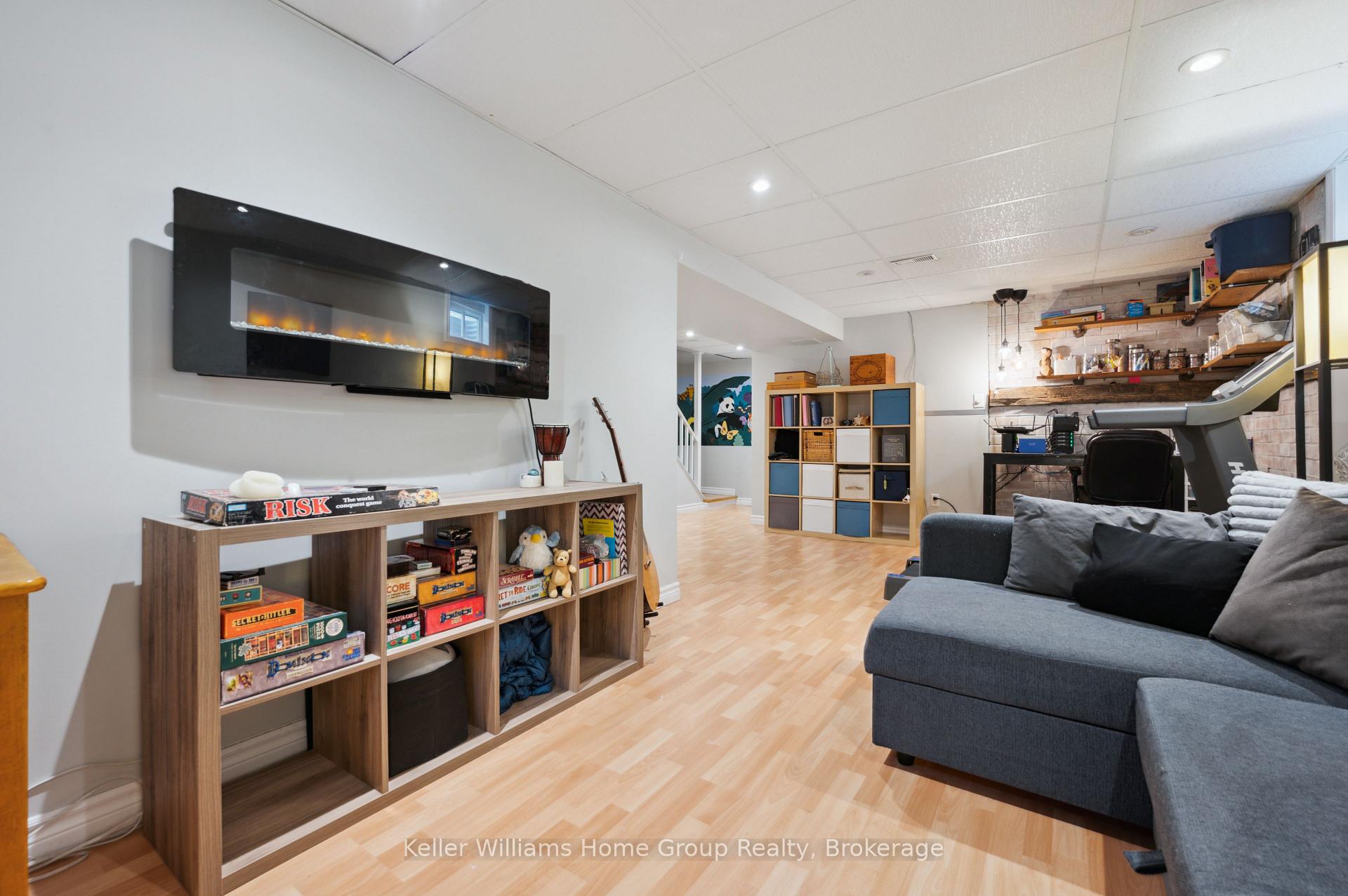 Photo 28 of 34 Walman Drive, Guelph, Kortright West — HOMEH